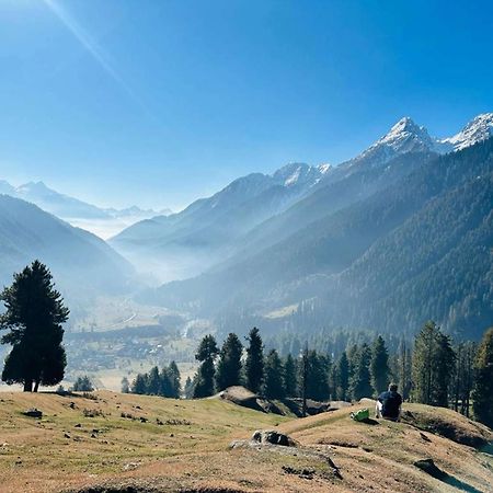 Radisson Golf Resort Pahalgam Exterior photo