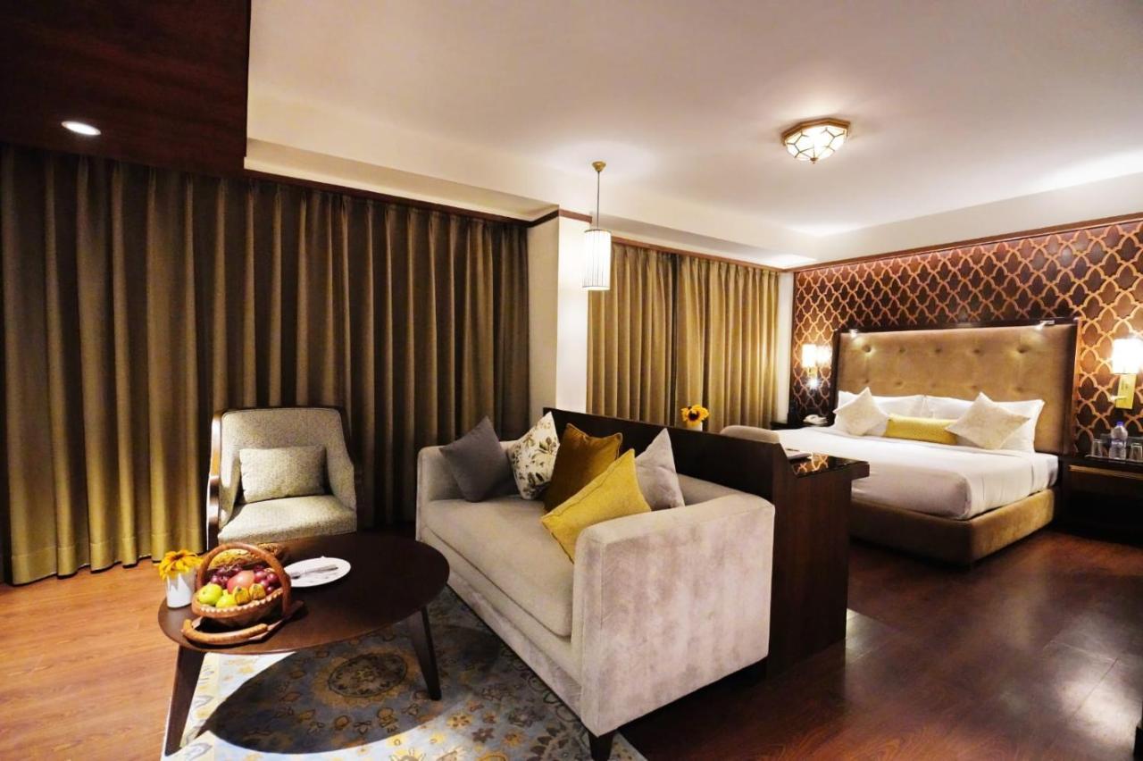 Radisson Golf Resort Pahalgam Exterior photo