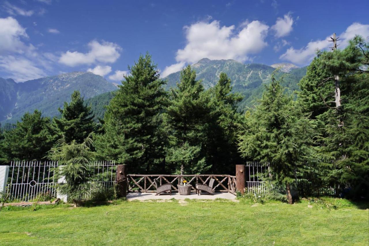 Radisson Golf Resort Pahalgam Exterior photo