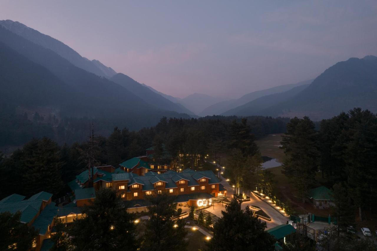 Radisson Golf Resort Pahalgam Exterior photo