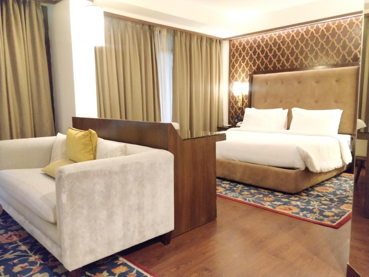 Radisson Golf Resort Pahalgam Exterior photo