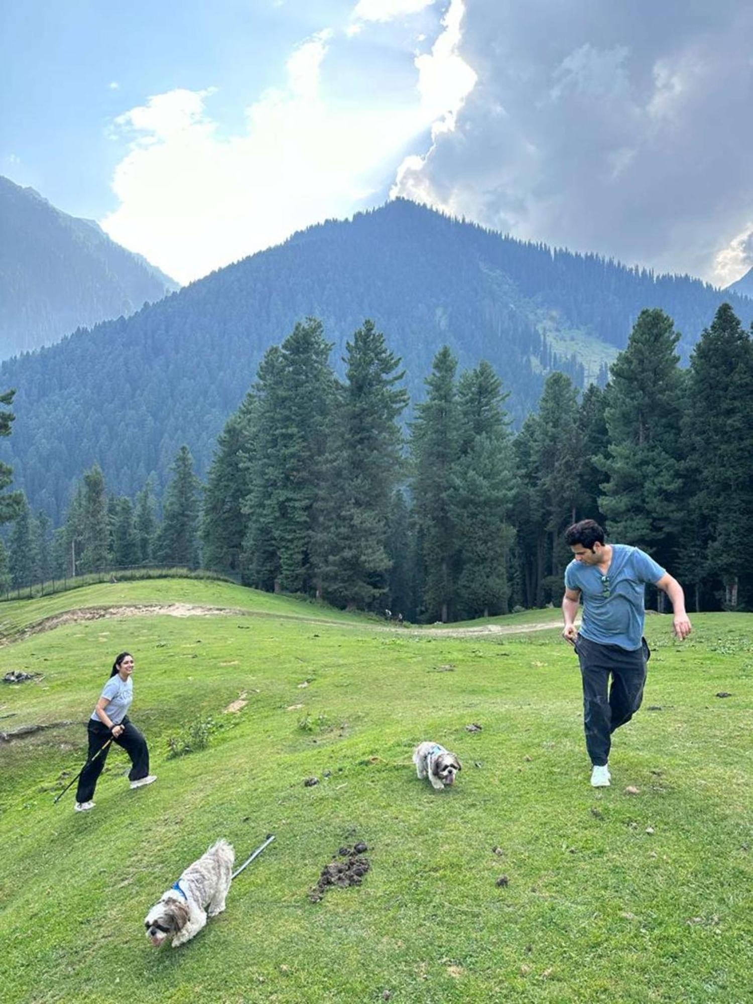 Radisson Golf Resort Pahalgam Exterior photo